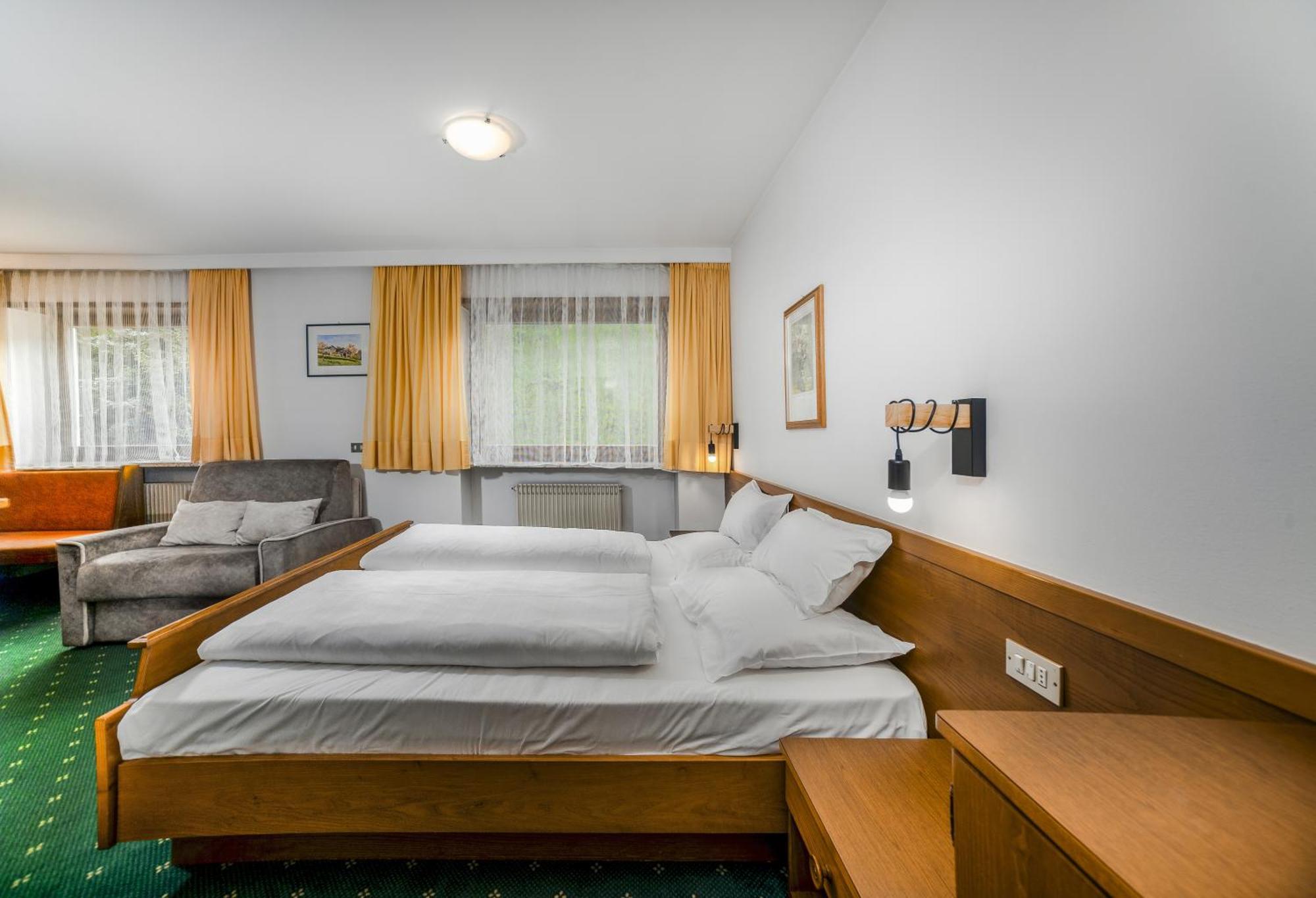 Cesa Panaval Apartments Santa Cristina Val Gardena 객실 사진