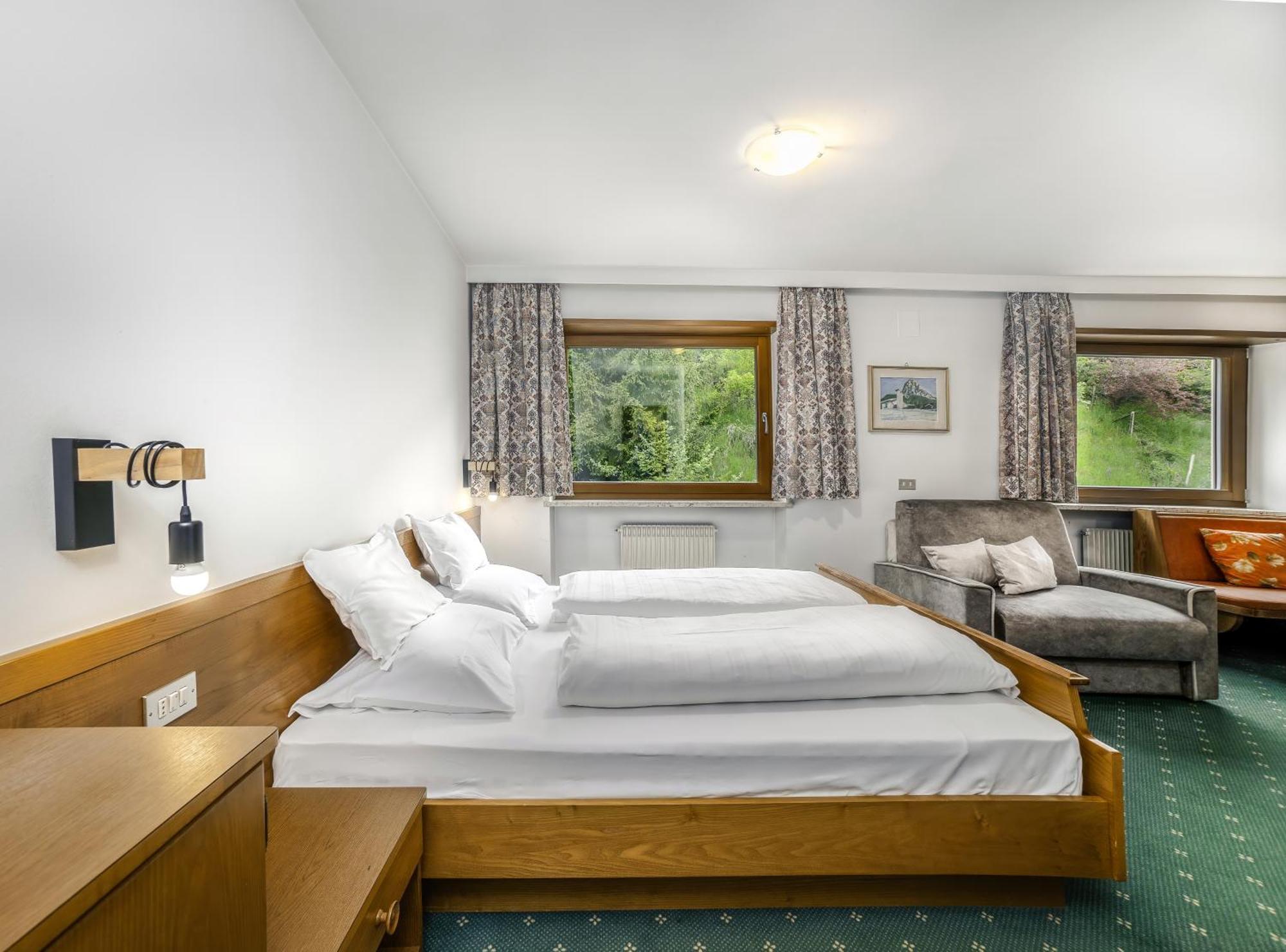 Cesa Panaval Apartments Santa Cristina Val Gardena 객실 사진