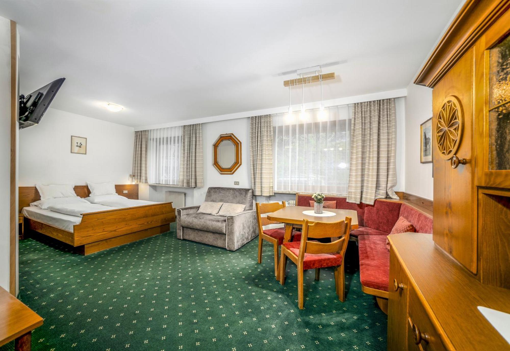 Cesa Panaval Apartments Santa Cristina Val Gardena 객실 사진