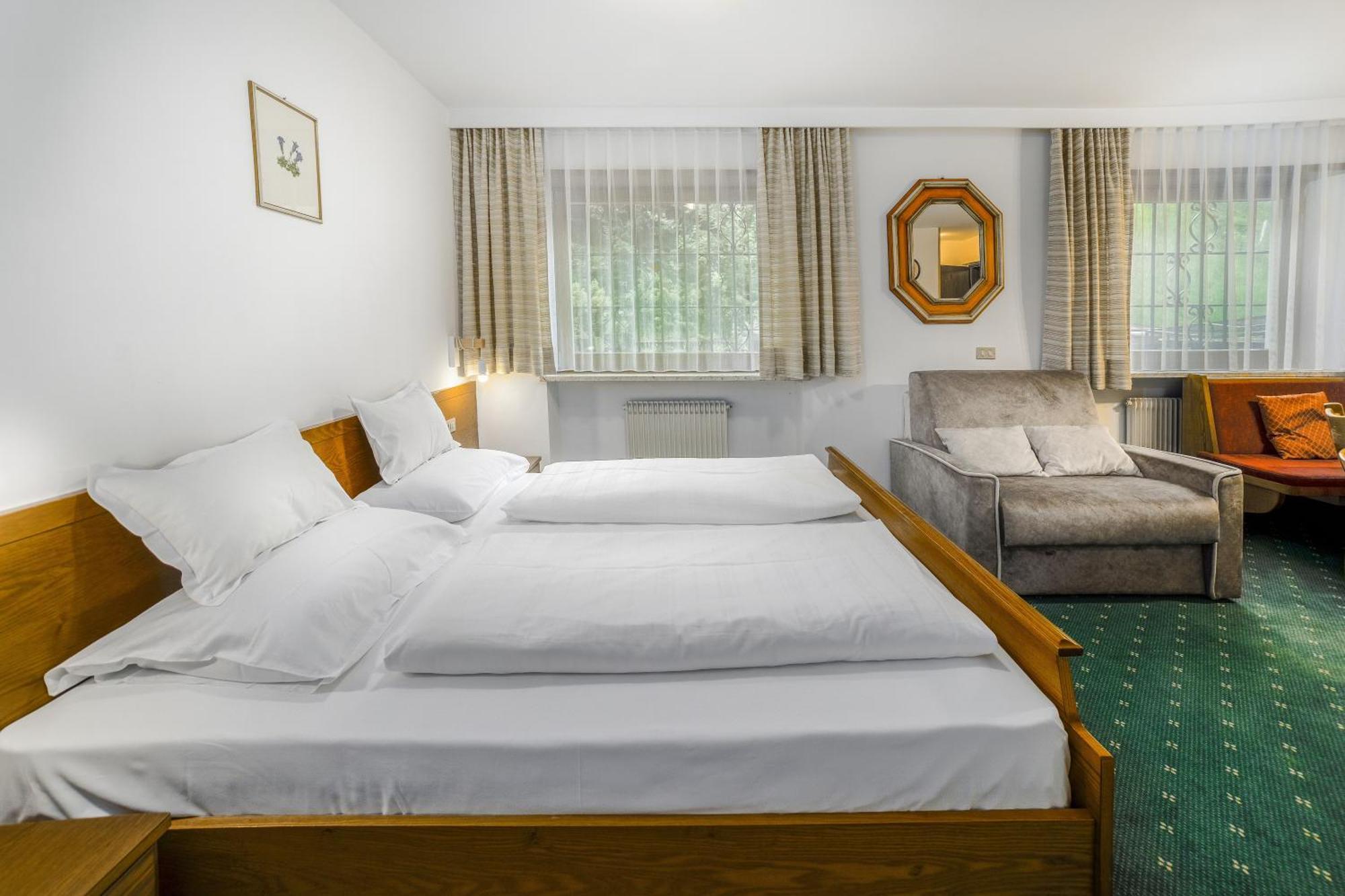 Cesa Panaval Apartments Santa Cristina Val Gardena 객실 사진