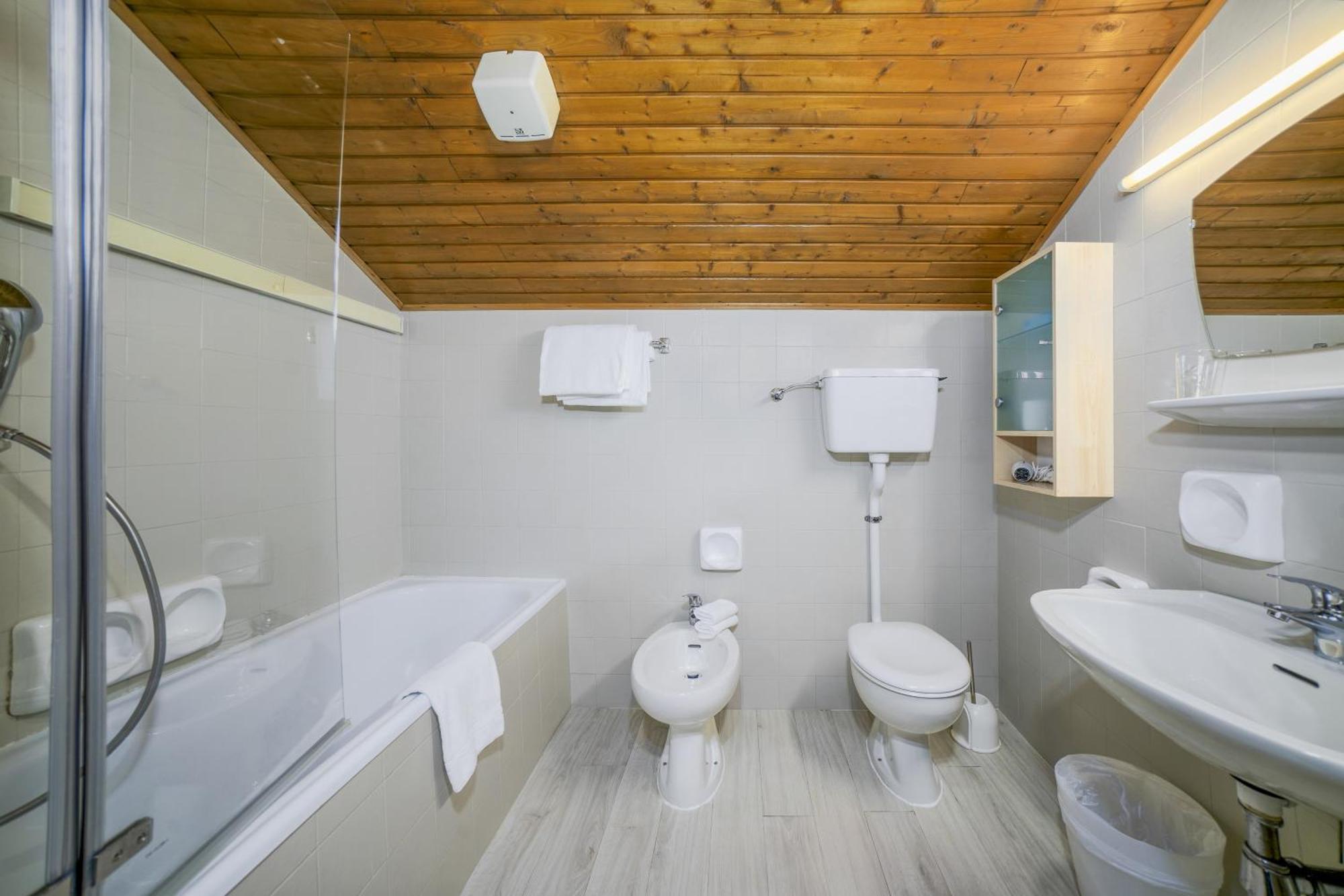 Cesa Panaval Apartments Santa Cristina Val Gardena 객실 사진