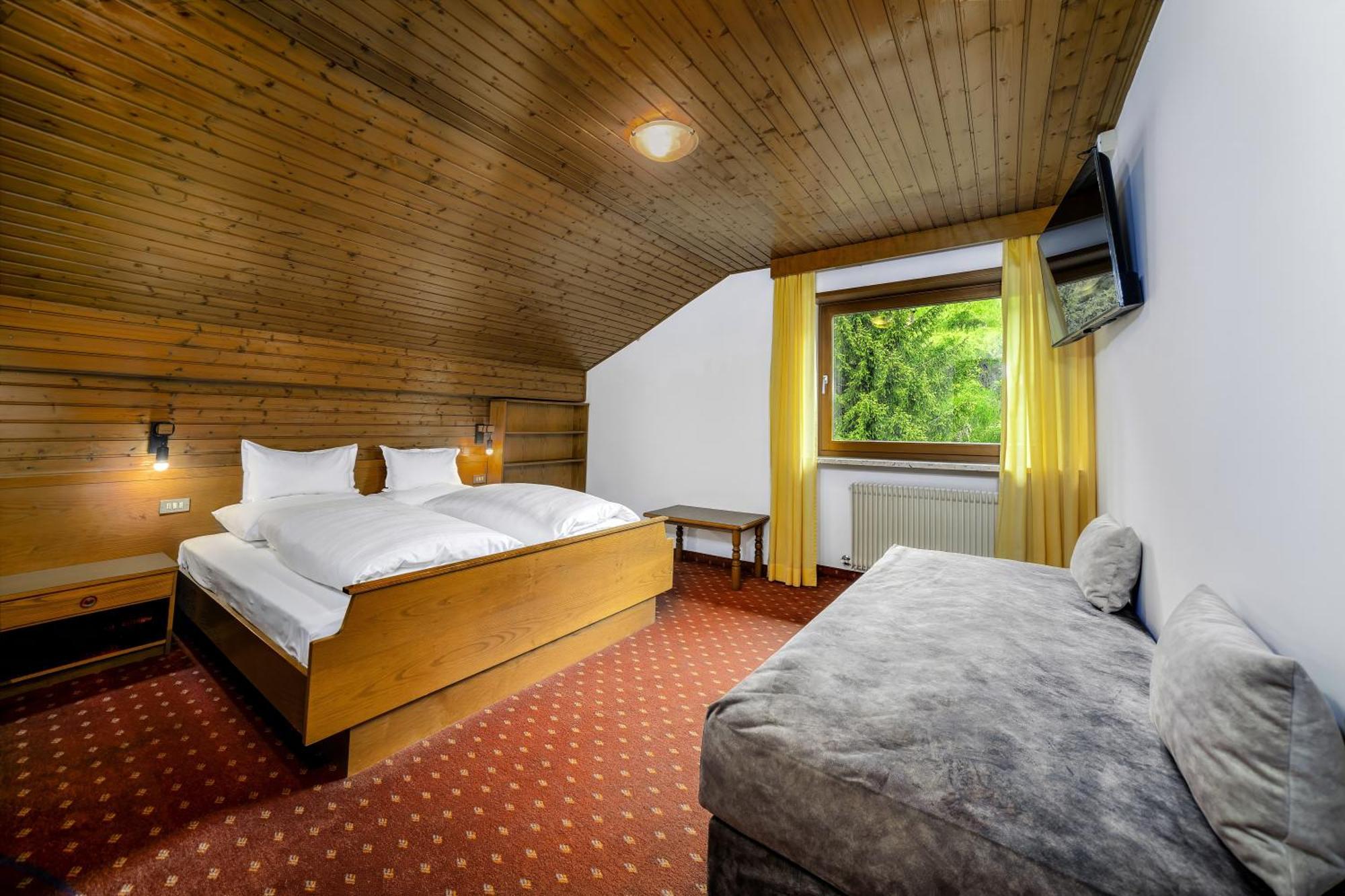 Cesa Panaval Apartments Santa Cristina Val Gardena 객실 사진